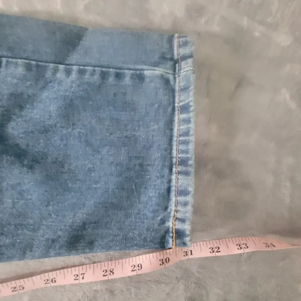 NWT Levis 505 Regular Mens 34x32 Jeans Medium Wash Blue